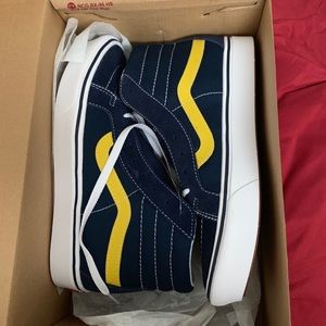 Brand new high top vans size 8